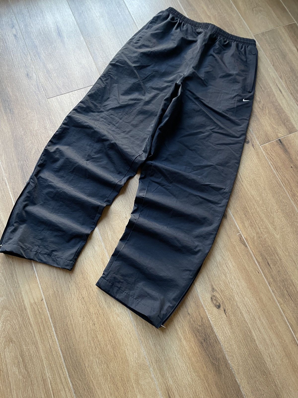 Nike Nike Vintage Nylon Pants Baggy Wide Woven Japanese Drill Y2K Size US 32 / EU 48 - 2 Thumbnail