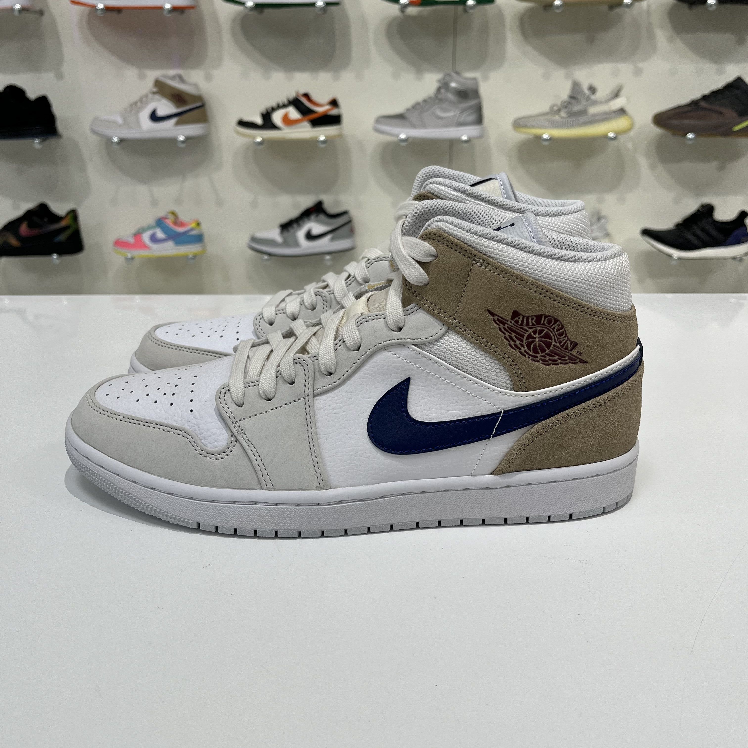 Nike Air Jordan 1 Mid Tan Suede Size US 11 / EU 44 - 2 Thumbnail