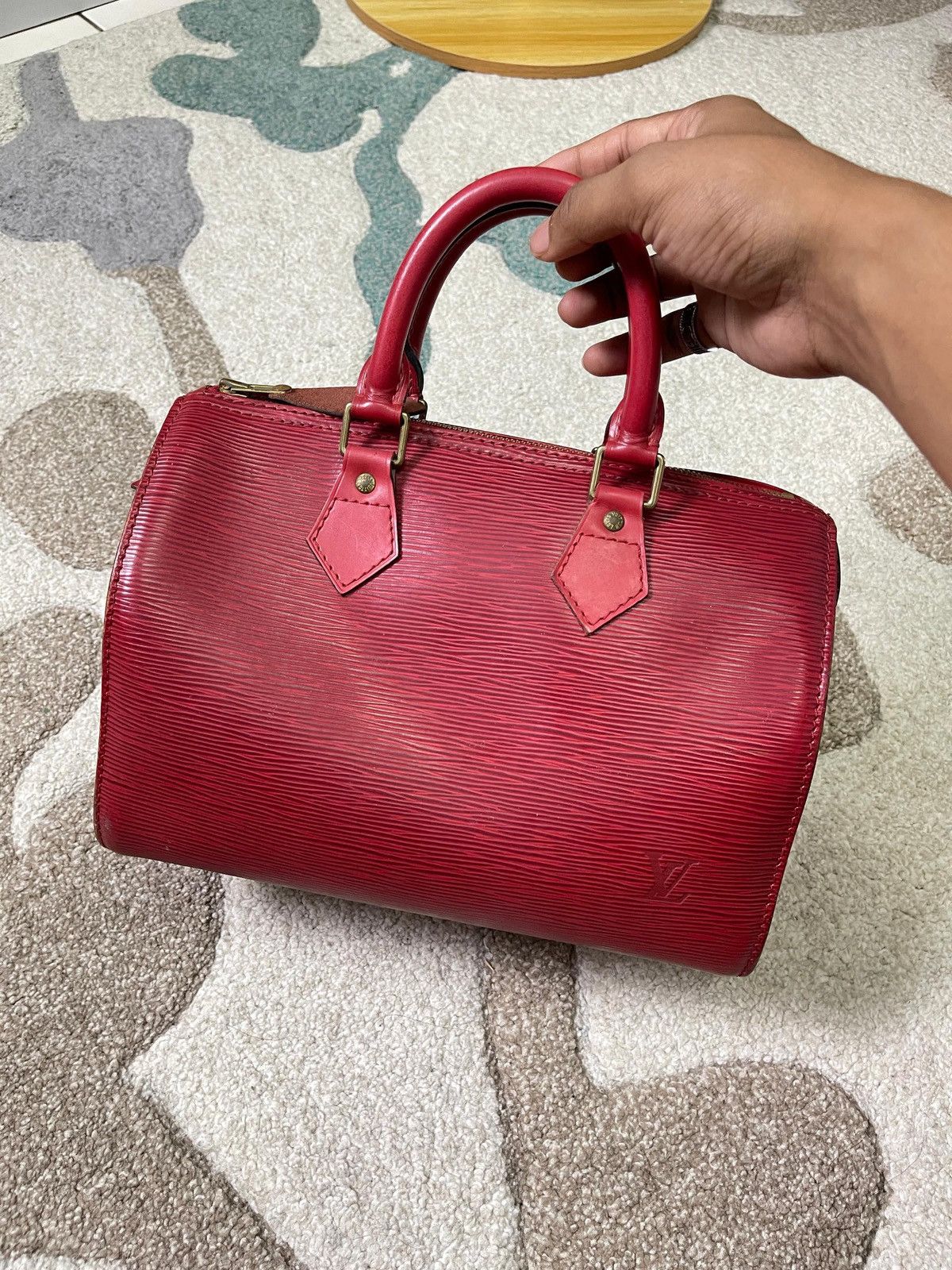Louis vuitton speedy 25 red epi leather