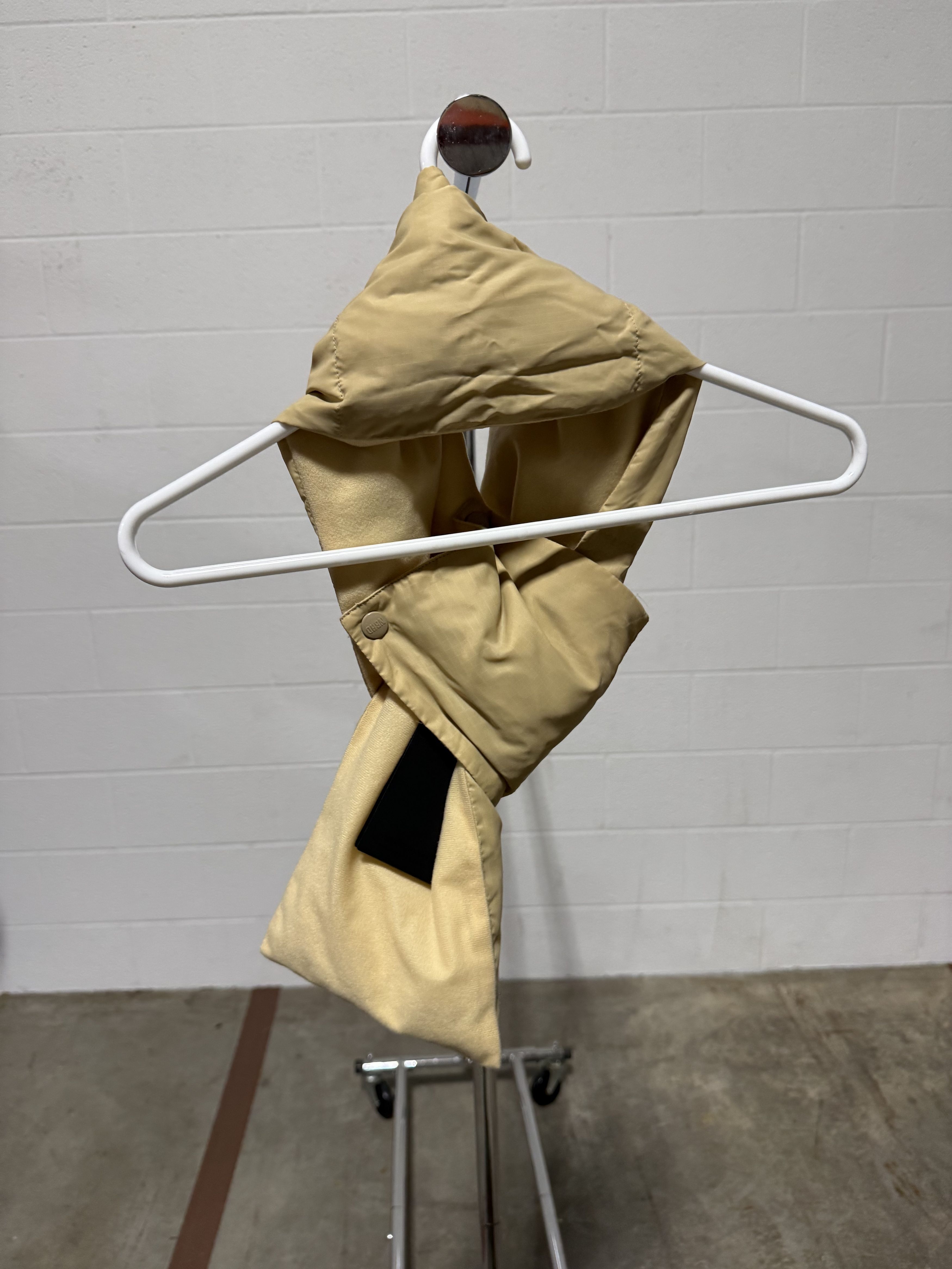 Neighborhood Neighborhood x Eddie Bauer Down Muffler 'Beige' Size ONE SIZE - 3 Thumbnail