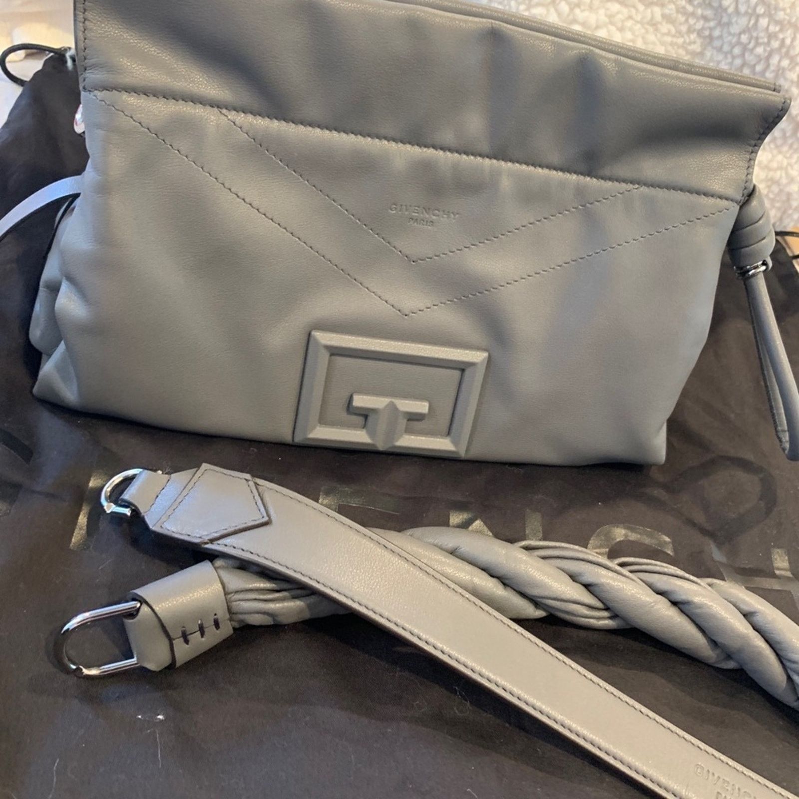 Givenchy Givenchy ID93 handbag - Like New! Size ONE SIZE - 11 Thumbnail