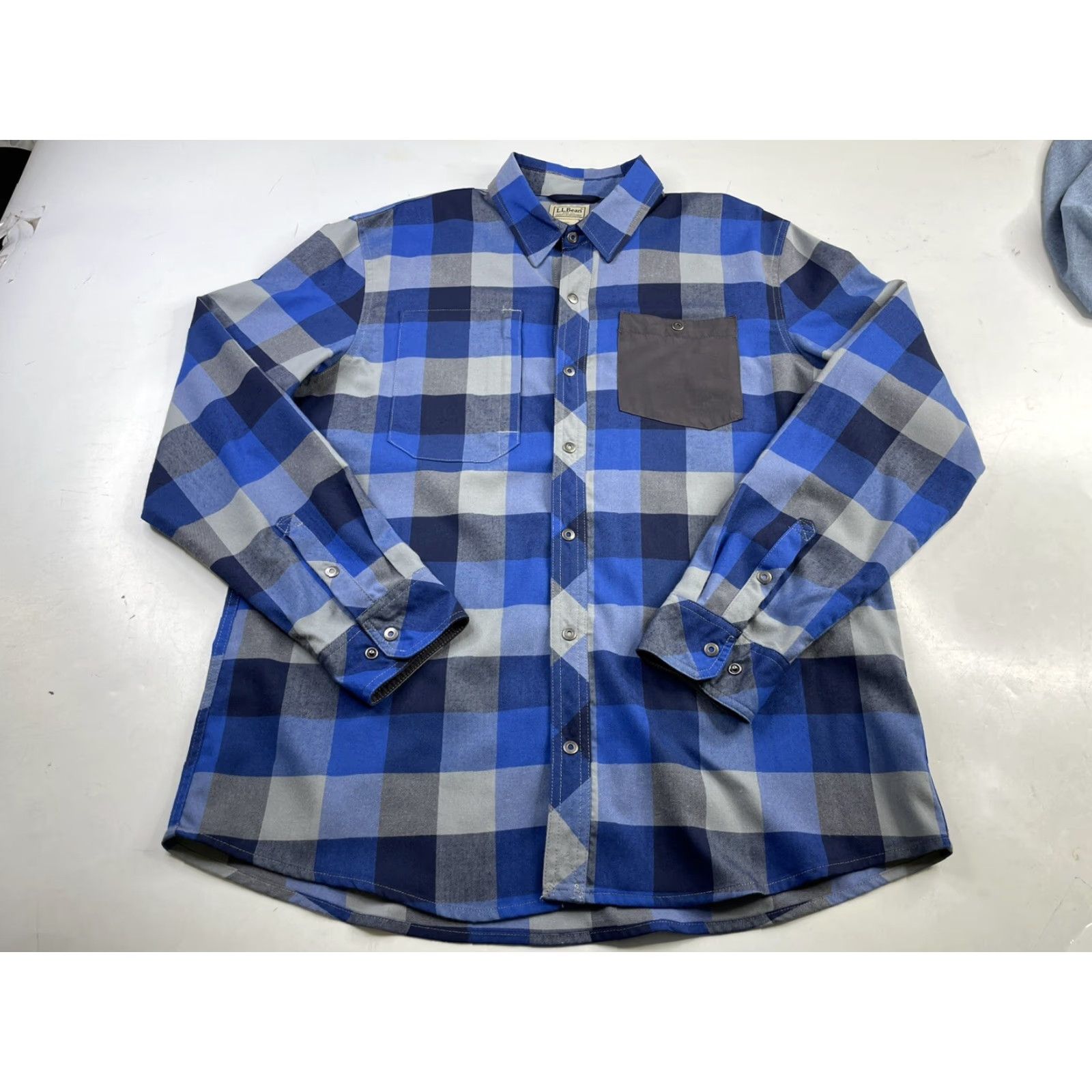 Vintage LL Bean Men Blue Plaid Check Long Sleeve Button-Down Shirt Large Size US L / EU 52-54 / 3 - 2 Thumbnail