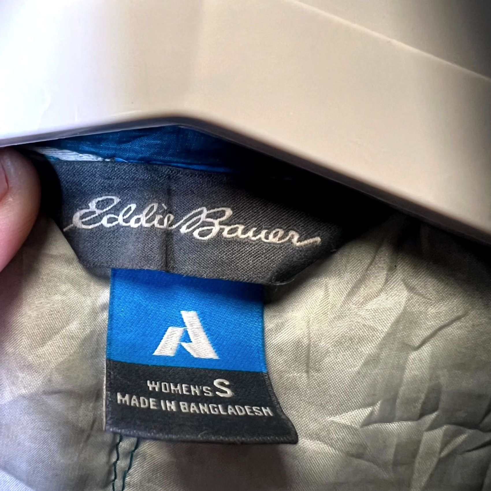 Eddie Bauer Eddie Bauer Puffer Vest Womens S Blue Mountain Film in Telluride Hiking Full Zip Shirt Size S / US 4 / IT 40 - 3 Thumbnail