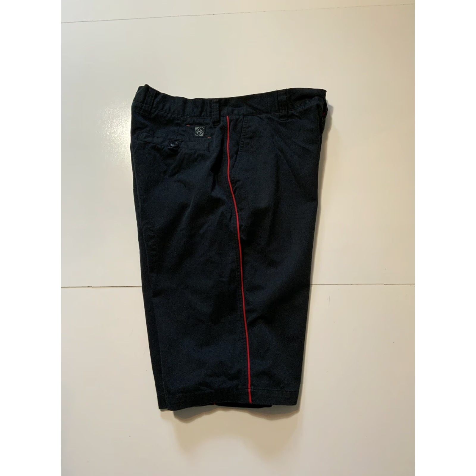 Vintage VINTAGE Counter Culture Skateboarding Black Shorts Sz. 34 Men 34 Regular Chino 90s 00s Mens Size US 34 / EU 50 - 2 Thumbnail