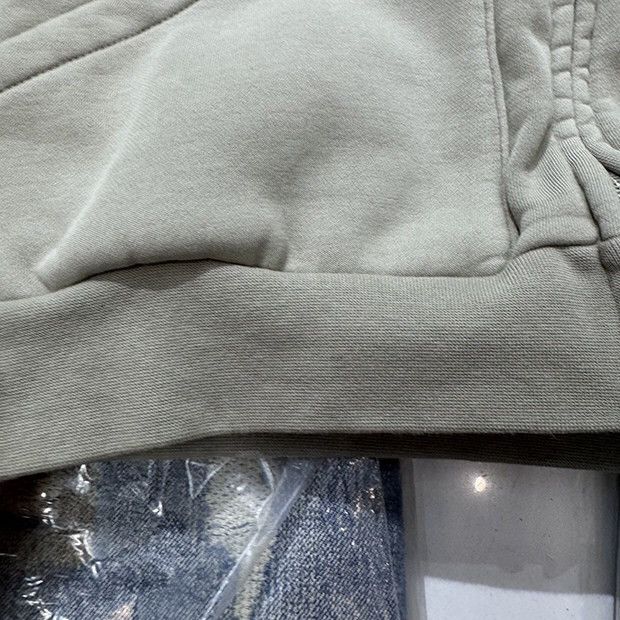 Japanese Brand Zippered Fleece Hoodie Rare Design Pocket Size US M / EU 48-50 / 2 - 4 Thumbnail