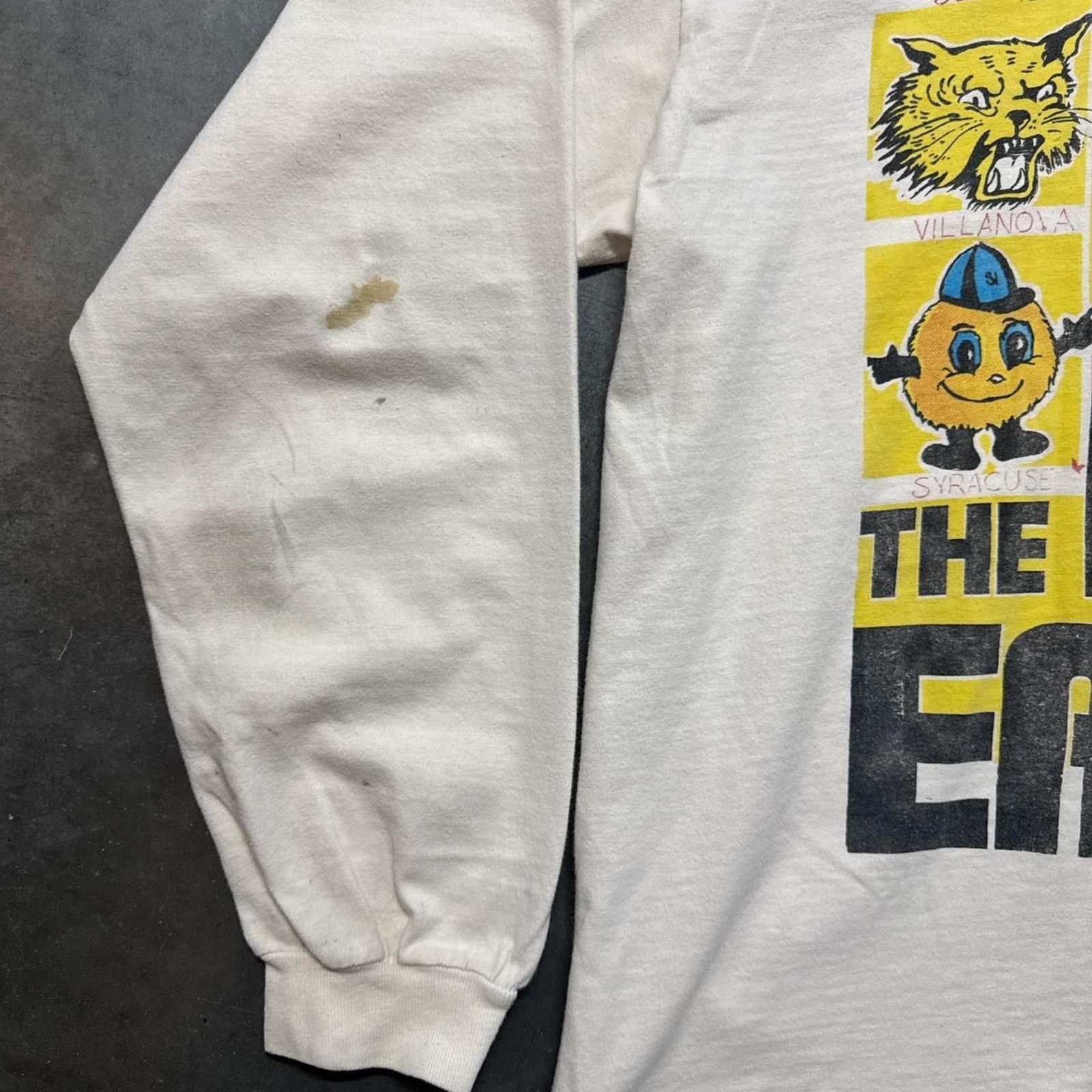 Vintage The Big East Conference NCAA Vintage 90s Long Sleeve T-Shirt Size US XL / EU 56 / 4 - 3 Thumbnail