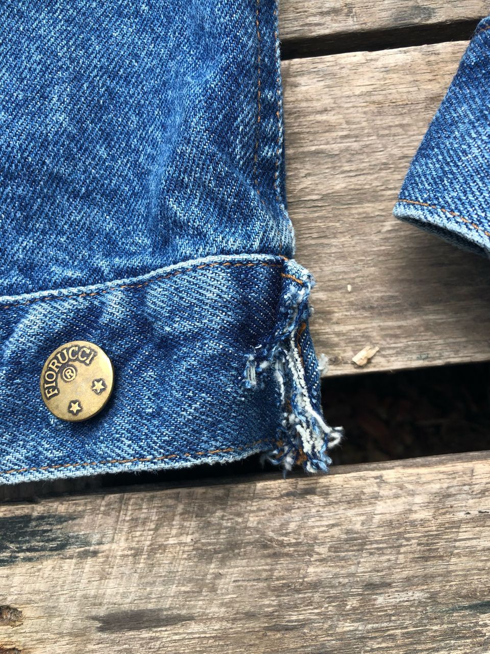 Fiorucci × Vintage Vintage 90s Fiorucci Big Logo Cropped Denim Jacket Size US S / EU 44-46 / 1 - 9 Thumbnail