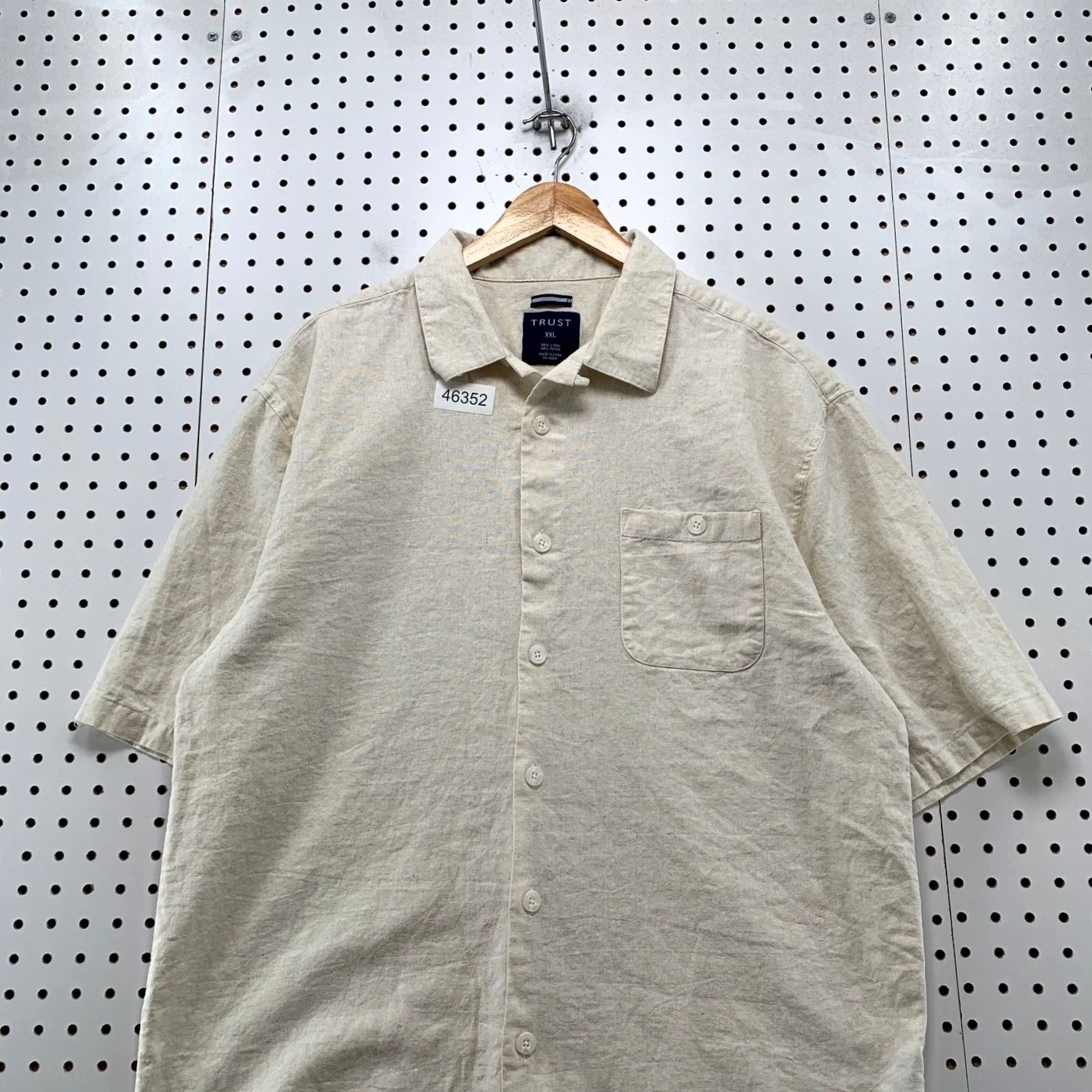 Vintage Trust Button Shirt Mens 2XL Beige Short Sleeve Pocket Linen Beach Size US XXL / EU 58 / 5 - 4 Thumbnail