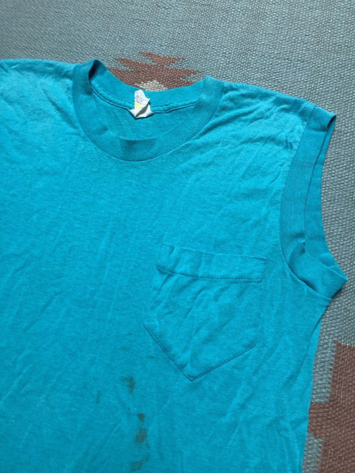 Vintage Vintage 80s pocket t shirt blank teal blue soft adult medium Size US M / EU 48-50 / 2 - 4 Thumbnail