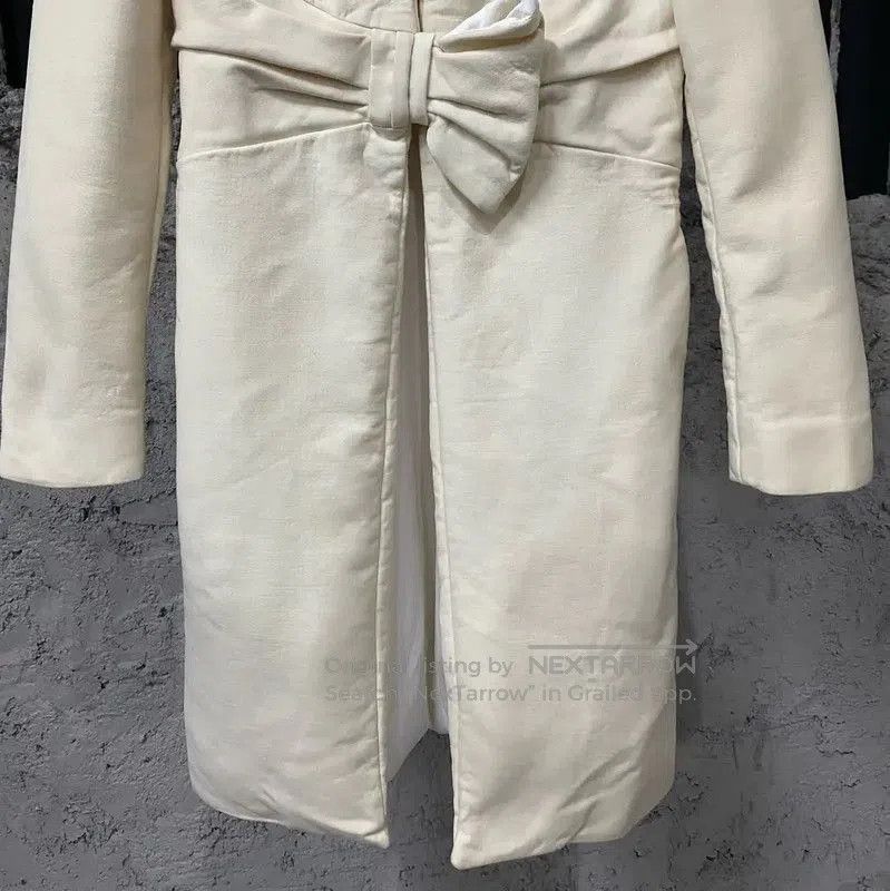 Valentino Valentino Women's Long Cream Coat . Size XXS / US 00 / IT 34 - 4 Thumbnail