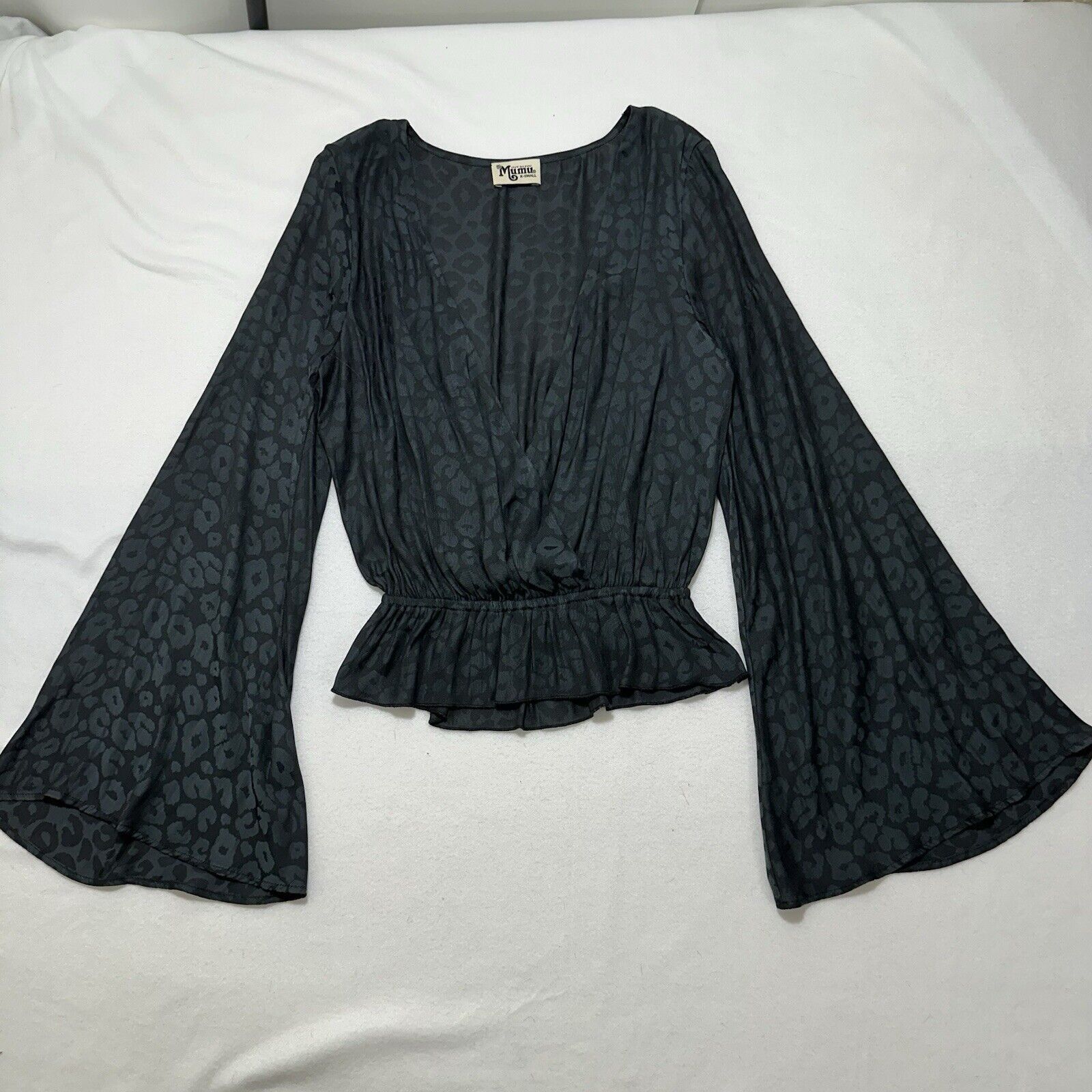 Show Me Your MuMu Show Me Your Mumu XS Black Leopard Richie Flare Sleeve Top Size XS / US 0-2 / IT 36-38 - 1 Thumbnail