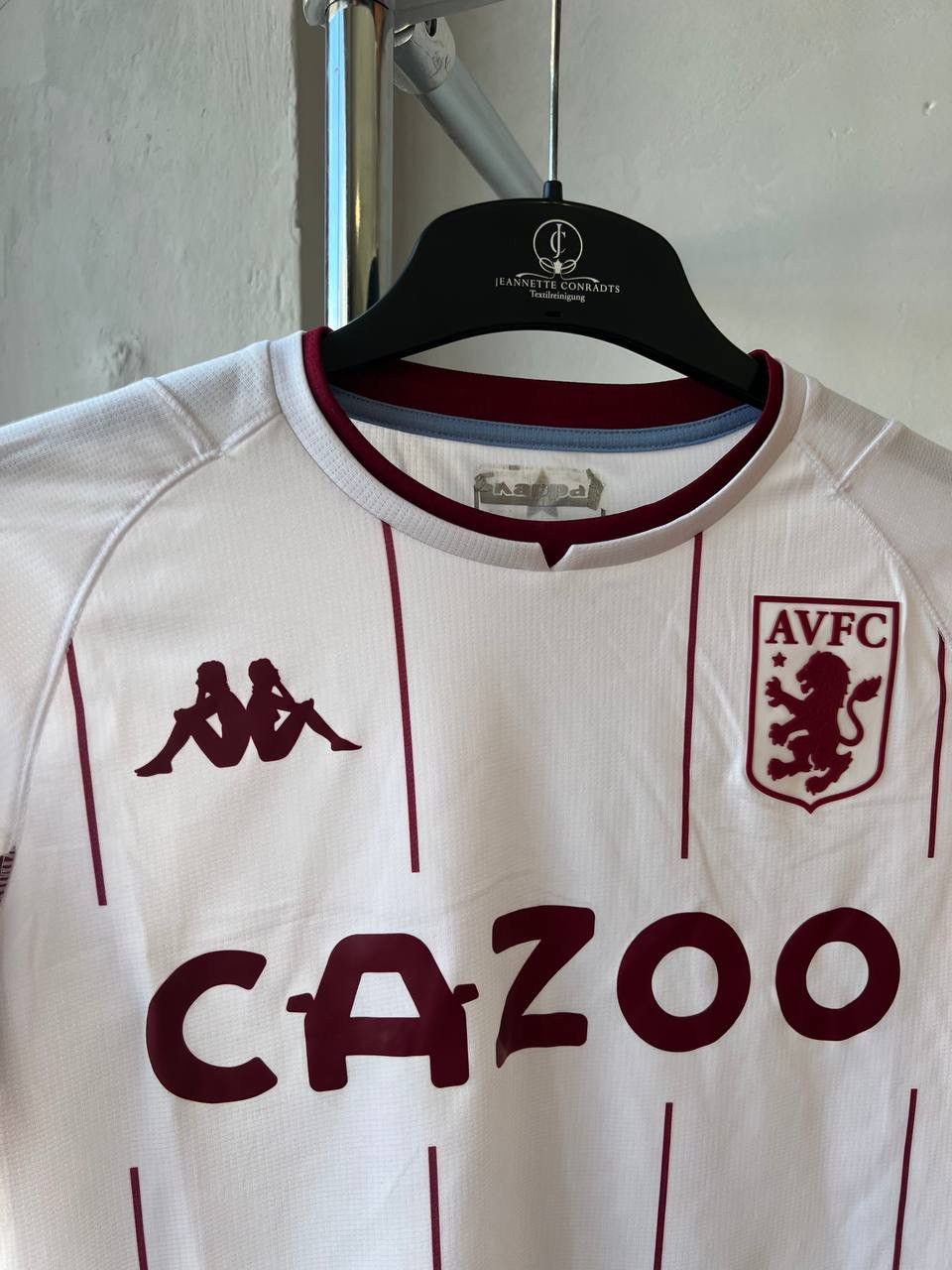Kappa 2021/22 ASTON VILLA AWAY SOCCER JERSEY FOOTBALL SHIRT SIZE S Size US S / EU 44-46 / 1 - 3 Thumbnail