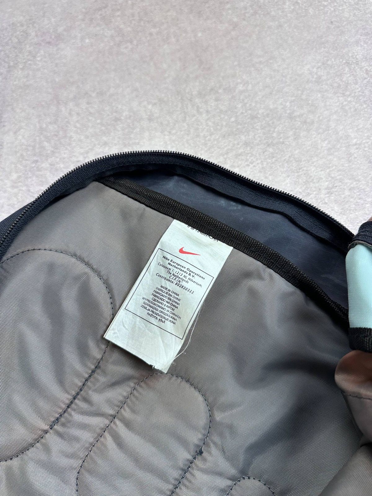 Nike Vintage 90s Nike ACG Sling Bag Gorpcore Rare Size ONE SIZE - 5 Thumbnail