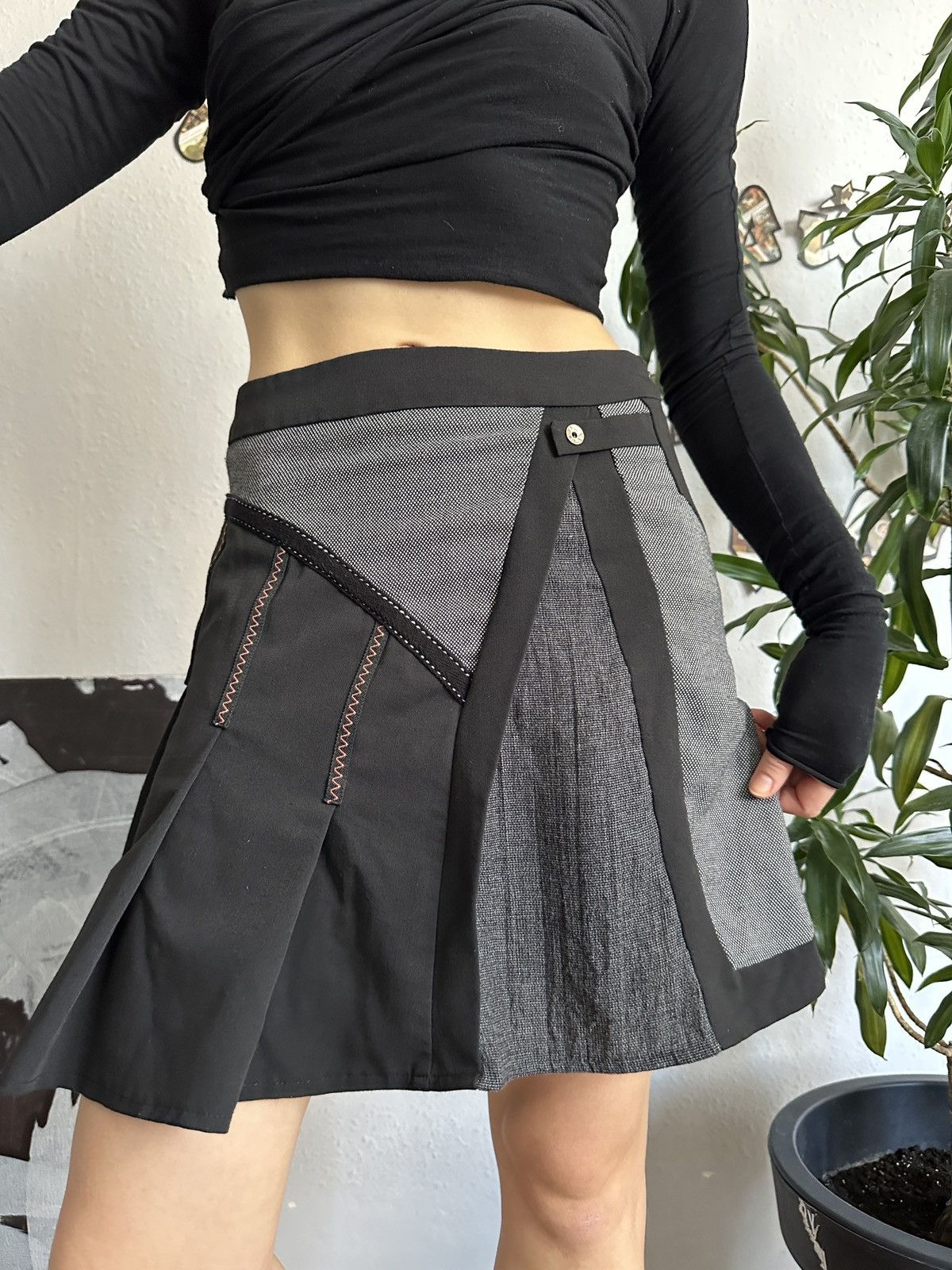 Japanese Brand × Seditionaries Cache Cache deconstructed mixed fabric skirt copine style Size 25" / US 0 / IT 36 - 3 Thumbnail