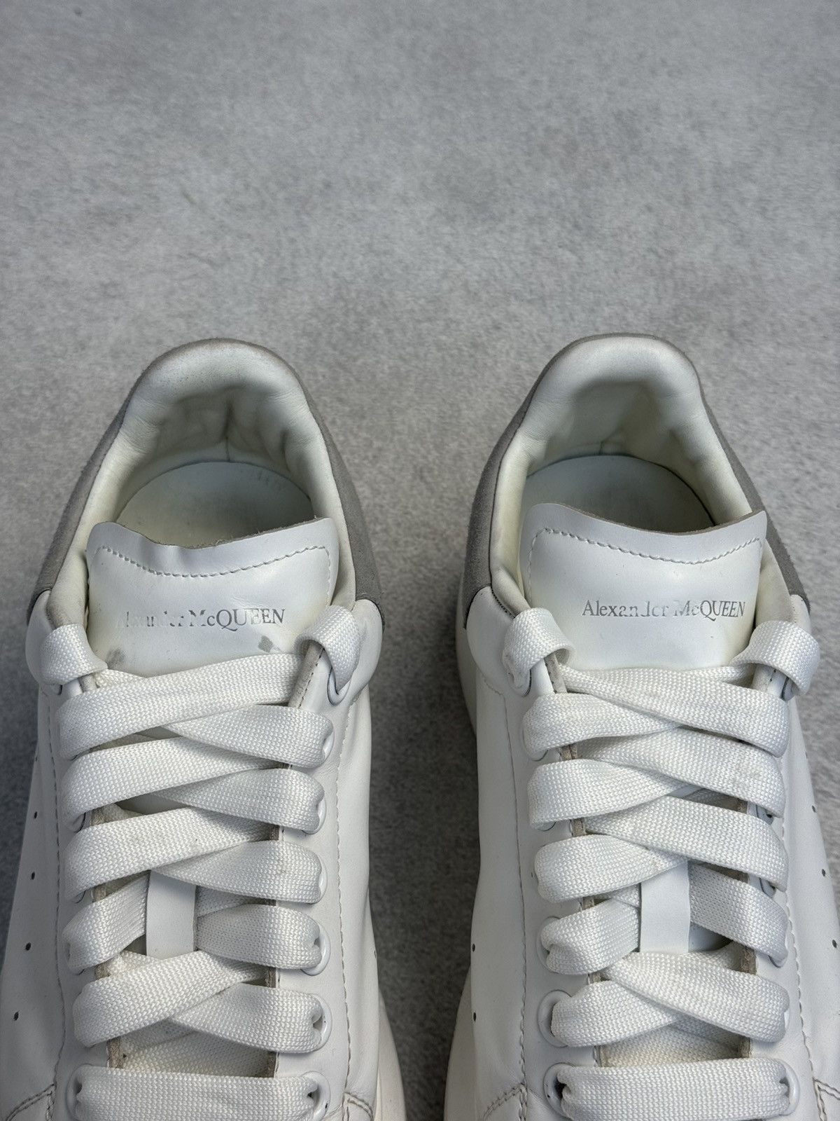 Alexander McQueen Alexander McQueen Oversized Leather Sneakers White size37 Size US 6.5 / IT 36.5 - 3 Thumbnail