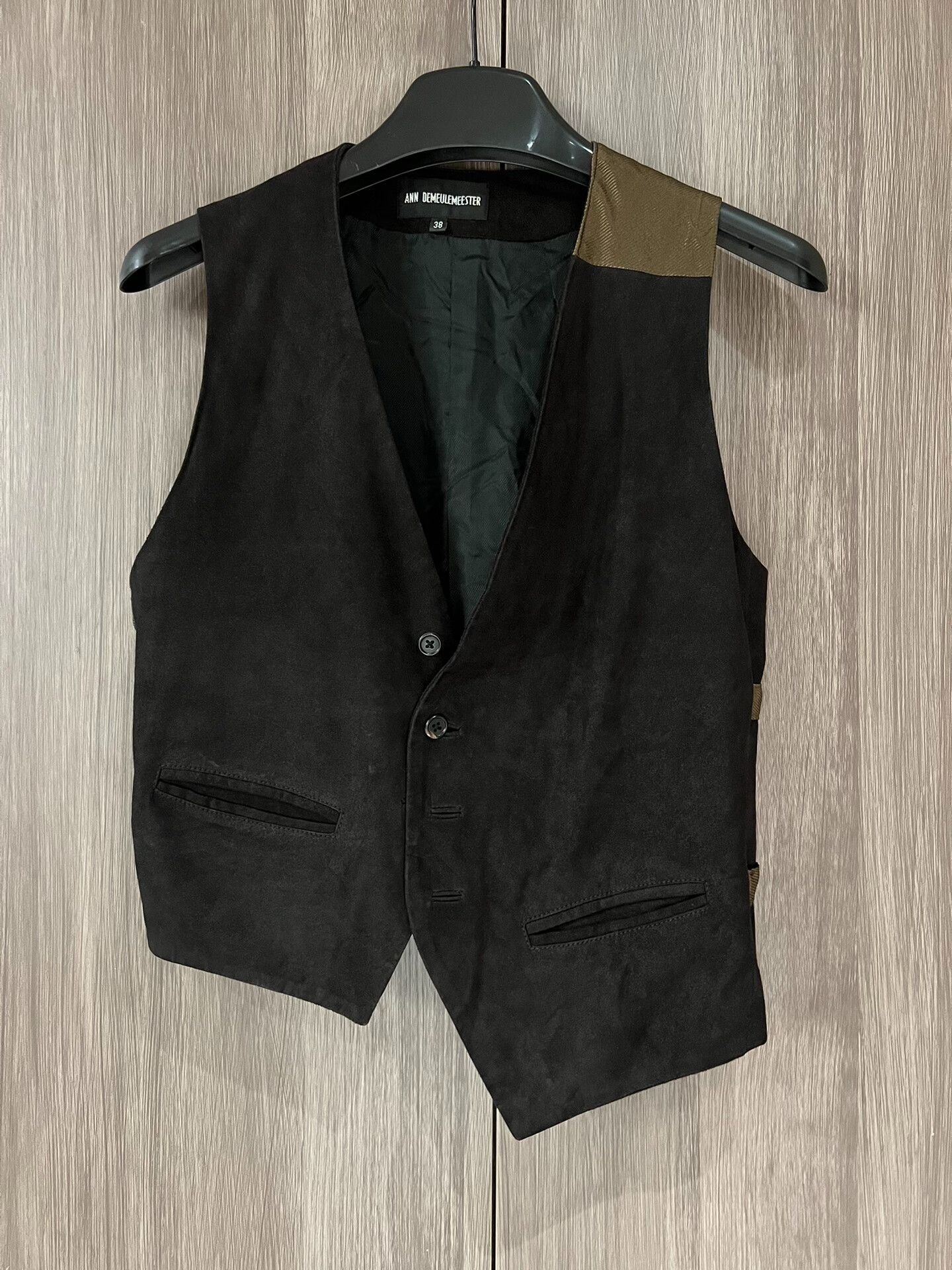Ann Demeulemeester Ann Demeulemeester Asymmetrical Suede Vest Size S / US 4 / IT 40 - 1 Thumbnail