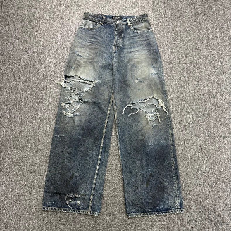 Balenciaga Balenciaga size XS Distressed Dirty Dyed Denim Pants Size US 27 - 1 Thumbnail