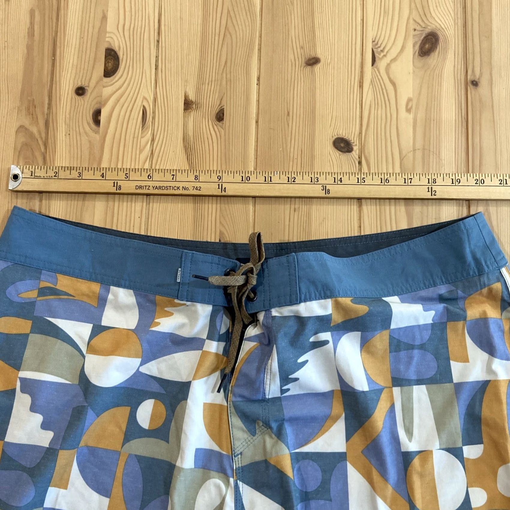 Quiksilver Quiksilver Board Shorts Mens 40 4-Way Stretch Surf Swim Trunks Multicolor Solid Pattern Short Bottoms Mens Beach Surfing Size US 40 / EU 56 - 4 Thumbnail