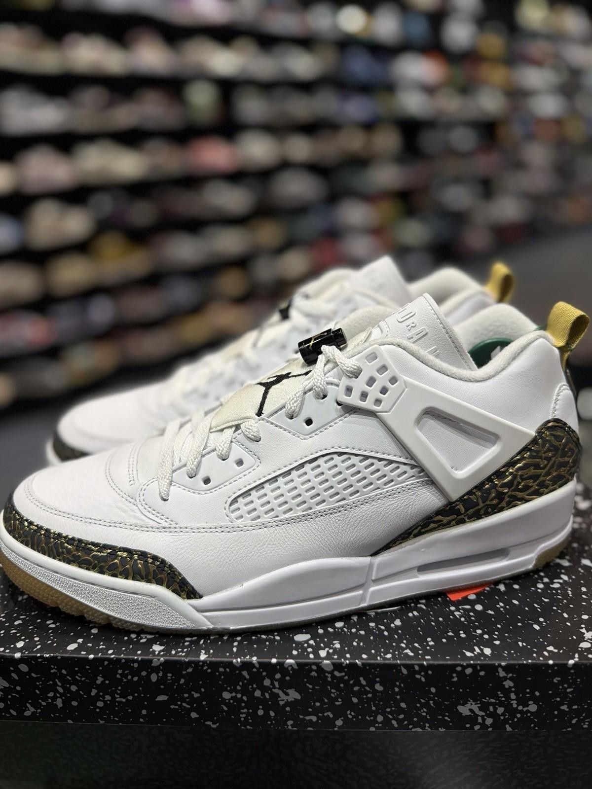 Nike Nike Jordan Spizike Low White Metallic Gold Men's SIZE 13 Size US 13 / EU 46 - 5 Thumbnail