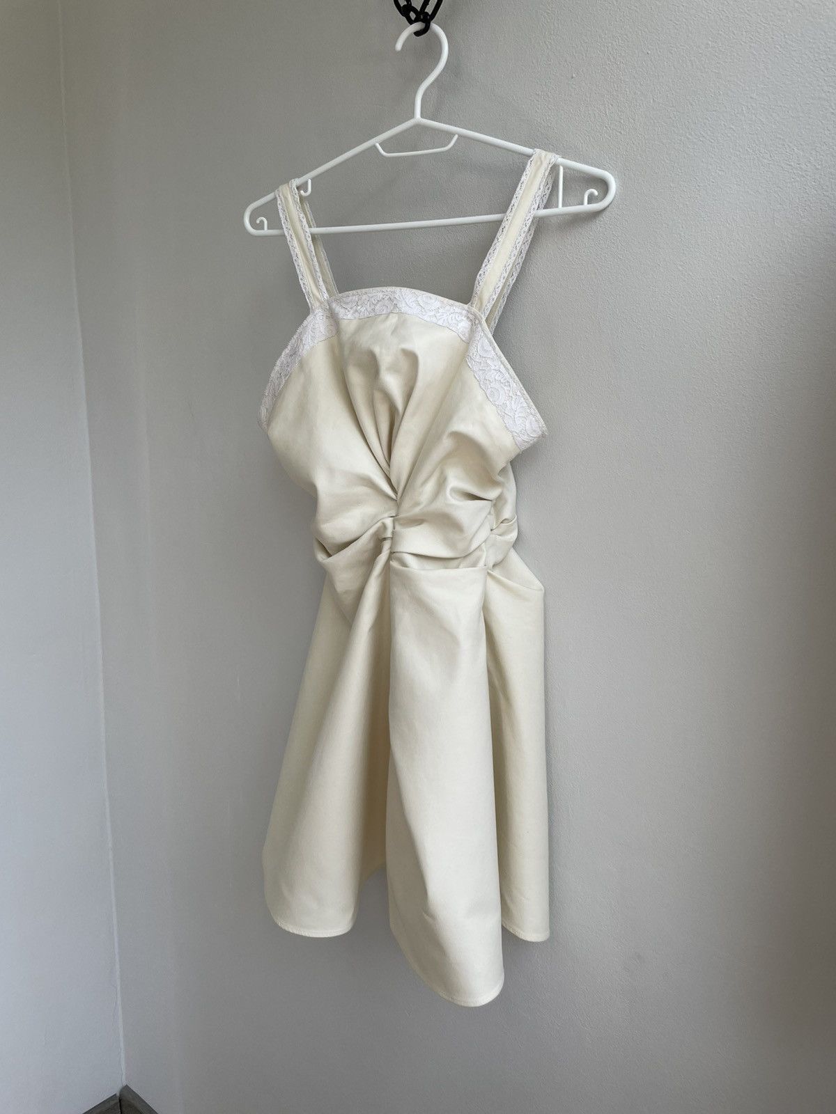 Jacquemus Jacquemus Les Santons De Province SS17 Runway Cream Dress Size XS / US 0-2 / IT 36-38 - 2 Thumbnail