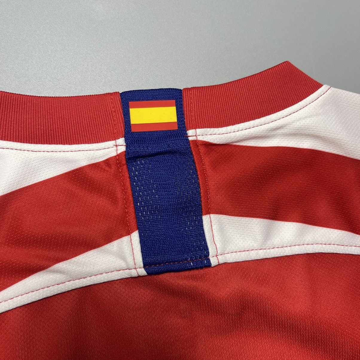Nike × Vintage YOUTH SIZE ATLETICO MADRID NIKE 2019/2020 SOCCER HOME JERSEY Size US XXS / EU 40 - 11 Thumbnail