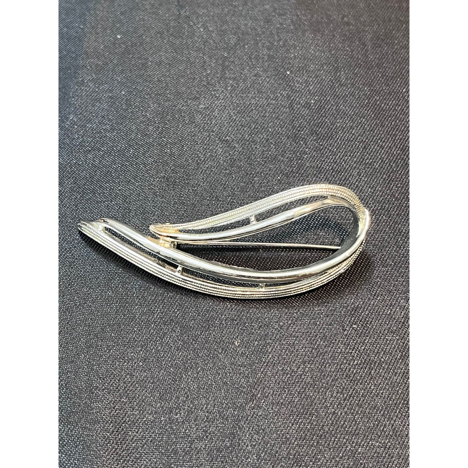 Other Vintage Sarah Coventry Silver Tone Modernist Brooch 2.5" Size ONE SIZE - 1 Thumbnail