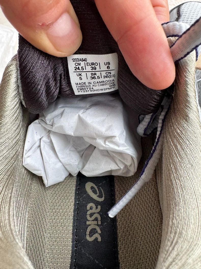 Kiko Kostadinov Kiko Kostadinov Asics Gel-Kayano20 UB10-S Co-Branded Asics Size US 6 / EU 39 - 4 Thumbnail