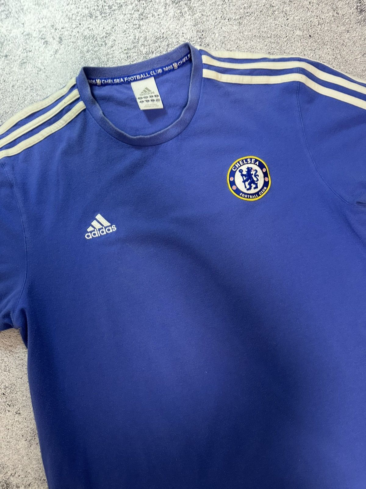 Adidas Vintage Adidas Chelsey Soccer T-shirt Blue Logo Size US M / EU 48-50 / 2 - 4 Thumbnail