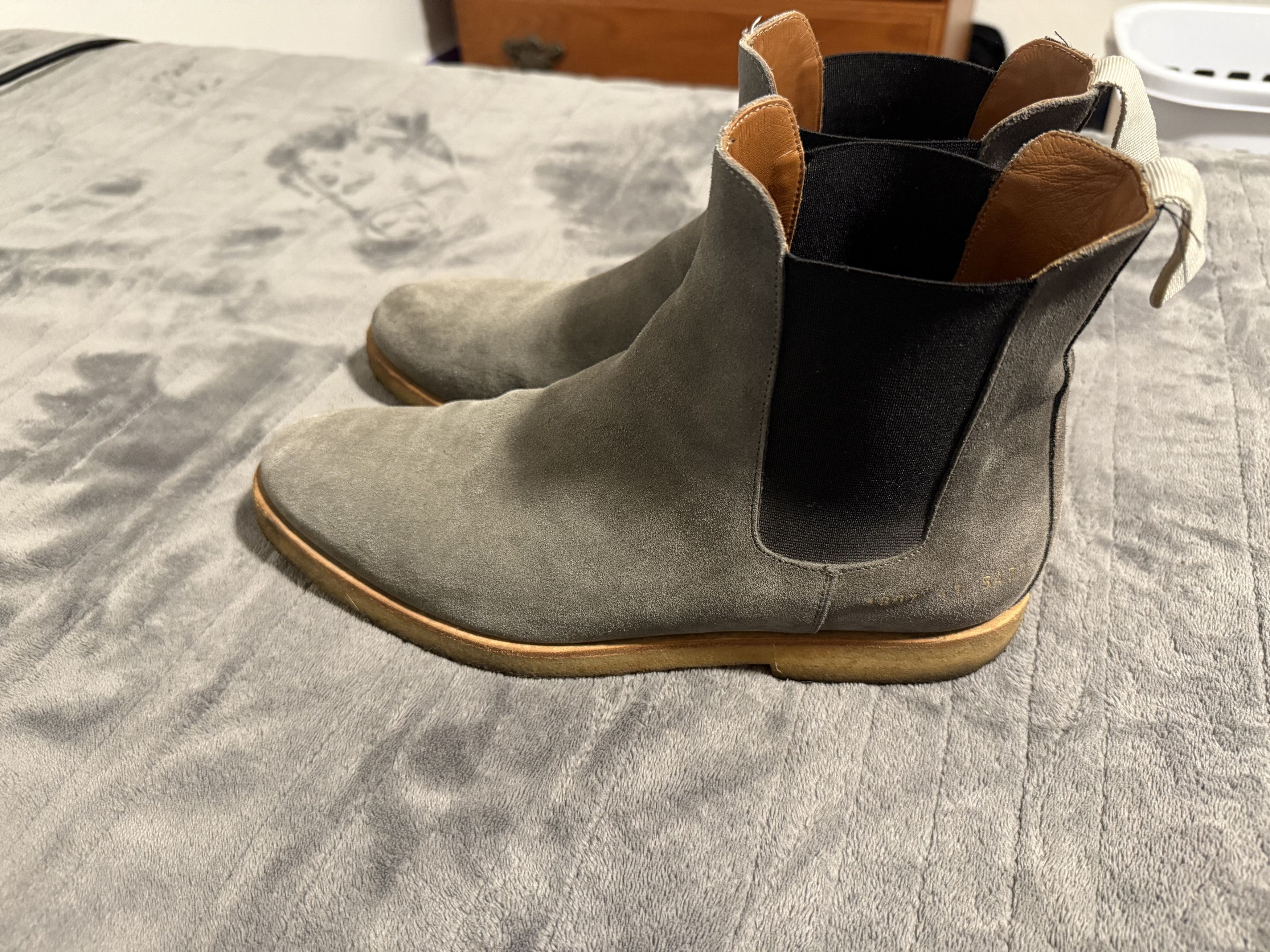 Common Projects Common Projects Suede Chelsea Boots (Men) Size US 8 / EU 41 - 2 Thumbnail
