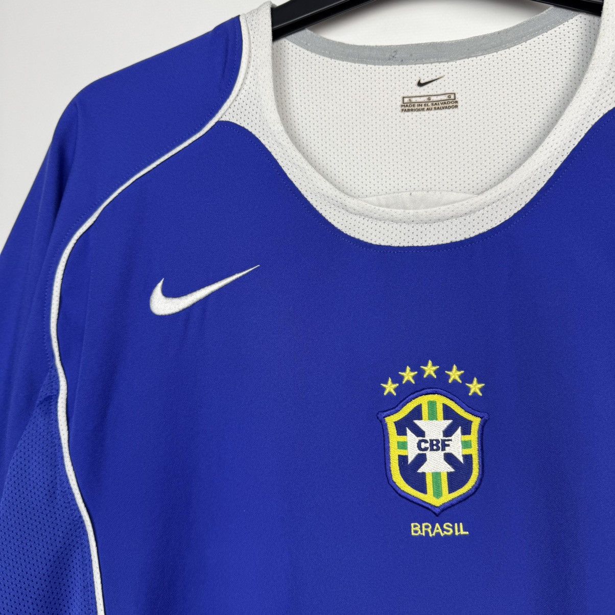 Nike BRAZIL 2004 2005 AWAY FOOTBALL SHIRT SOCCER JERSEY NIKE Size US L / EU 52-54 / 3 - 7 Thumbnail