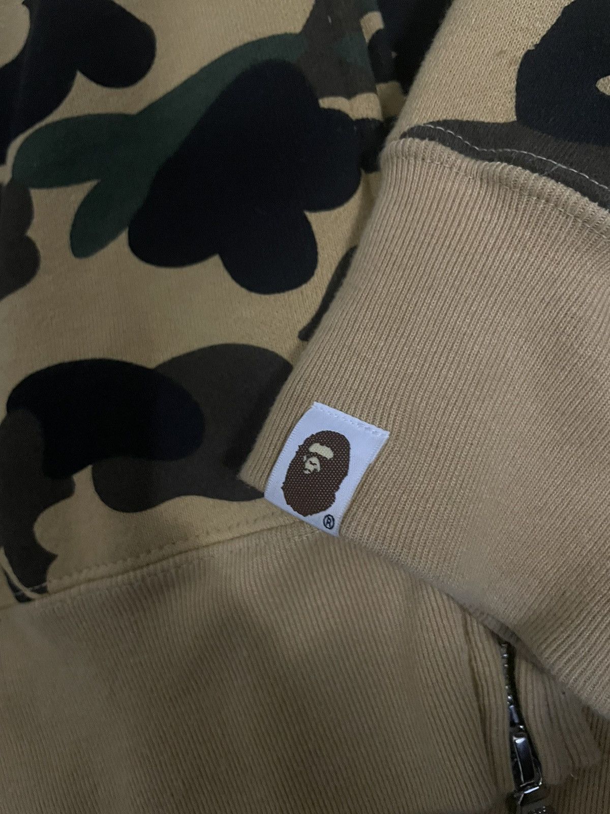 Bape 1st Camo Shark Full Zip Hoodie Size US L / EU 52-54 / 3 - 9 Thumbnail