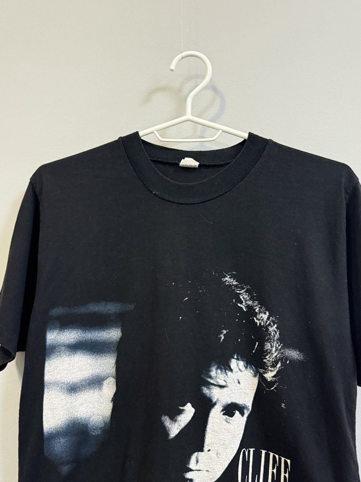 Band Tees × Vintage Vintage Cliff Richard t shirt 1988 like Elton John Size US S / EU 44-46 / 1 - 2 Thumbnail