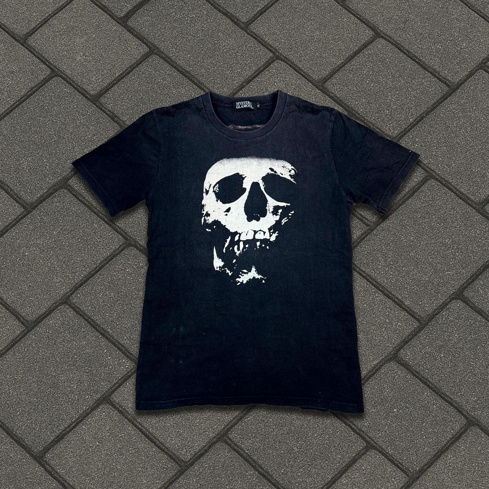トップス 00s hysteric glamour skull berry M Hysteric Glamour 'Skull-Berry' Longsleeve — Sunny Arkives, Inc.