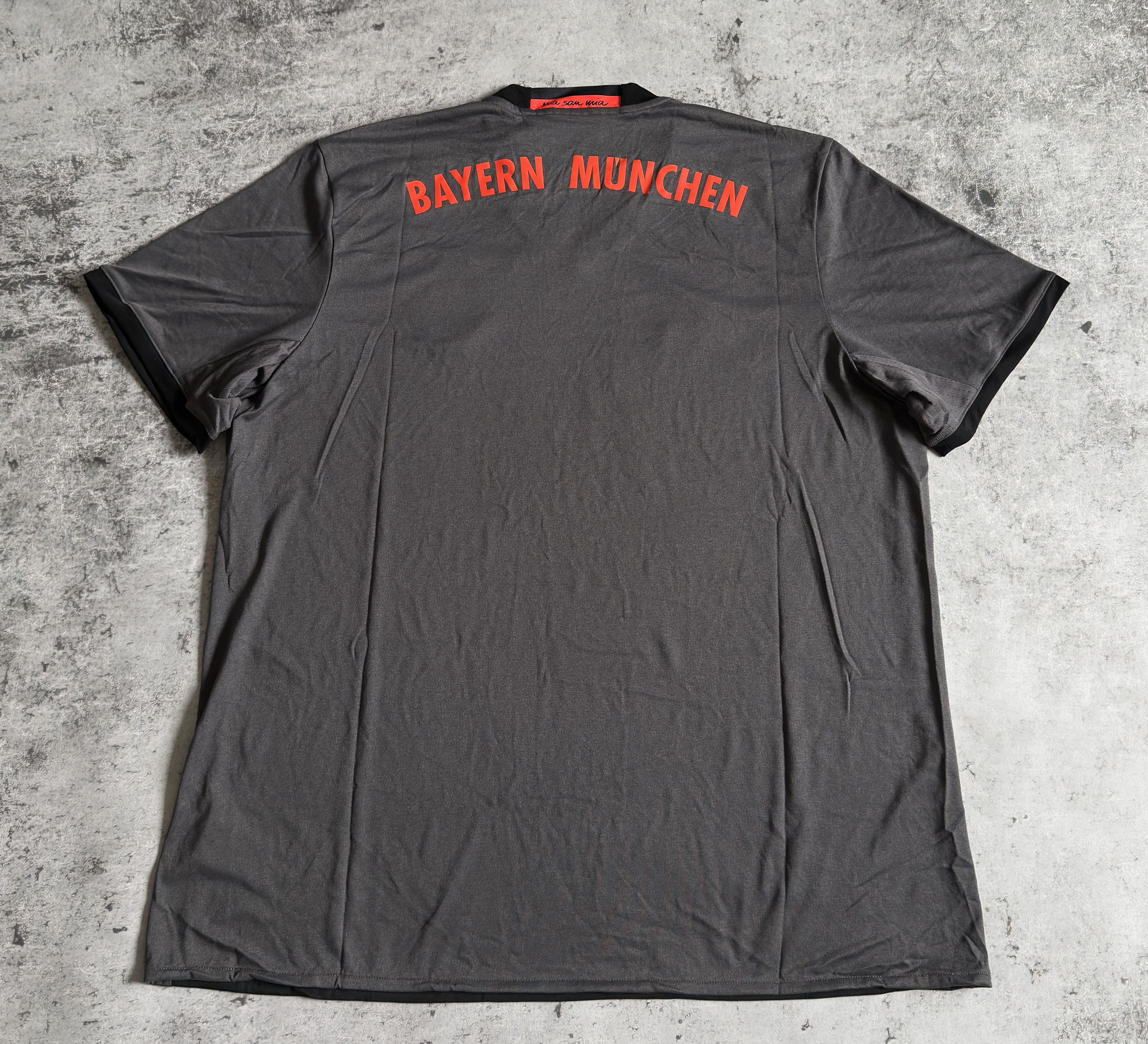 Adidas Bayern Munich 2016-17 adidas Shirt Jersey Football 2XL Size US XXL / EU 58 / 5 - 14 Thumbnail