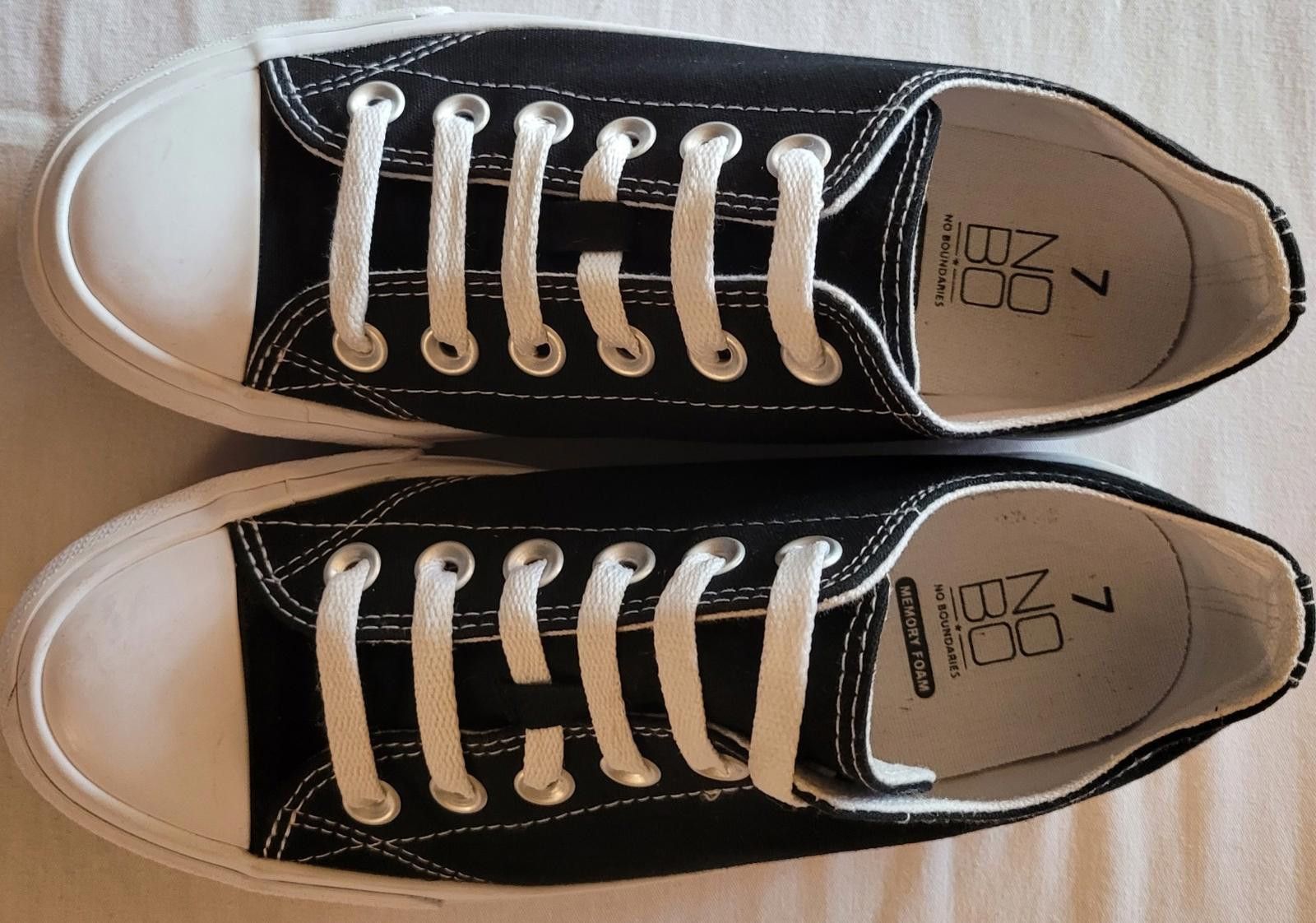 Designer No Boundries women's size 7 blk. & wht. tennis shoes Size US 7 / IT 37 - 2 Thumbnail