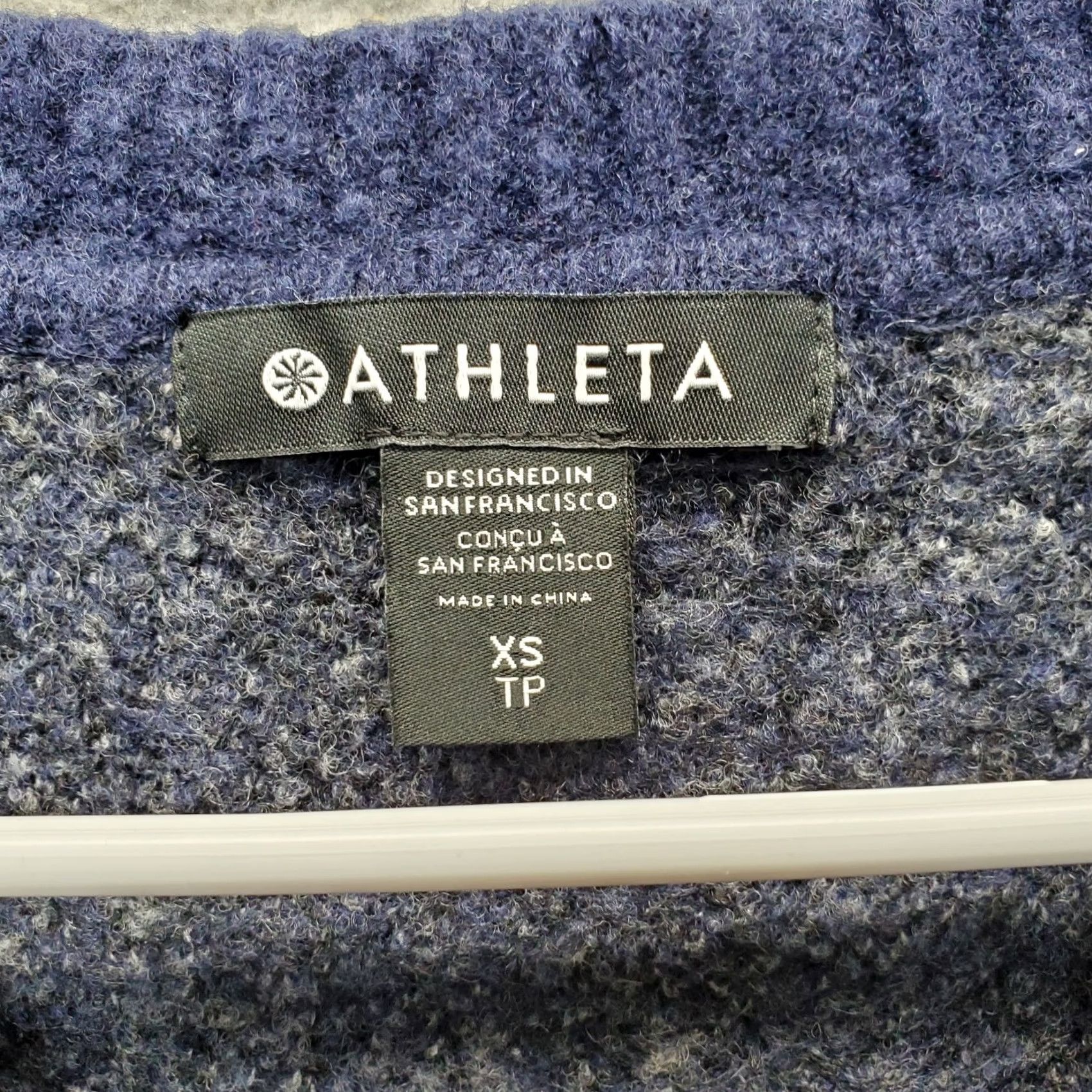 Athleta Athleta Hawthorn Sweater Women XS Multicolor Animal Print Merino Wool Knit Round Neck, Pullover, Raglan Sleeve, Casual, Fall Winter, Size XS Women Size XS / US 0-2 / IT 36-38 - 3 Thumbnail