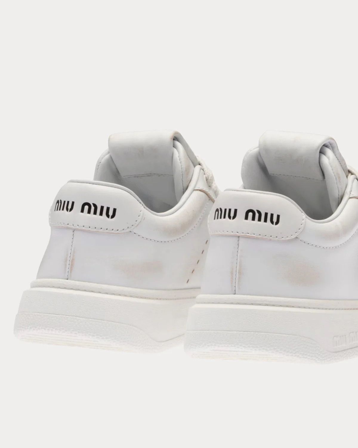 Miu Miu o1B3y1r0526 Bleached Leather Low Top Sneakers in White Size US 7.5 / IT 37.5 - 4 Thumbnail