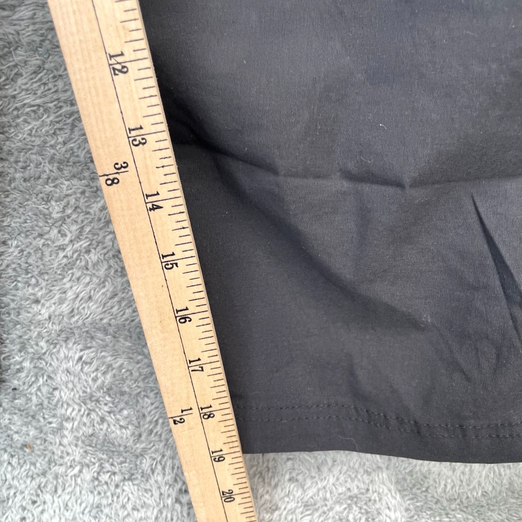 Eddie Bauer Eddie Bauer Womens 12 Black Capri Cargo Rainier Pants Water Resistant Ripstop Size 24" / US 00 / IT 34 - 7 Thumbnail