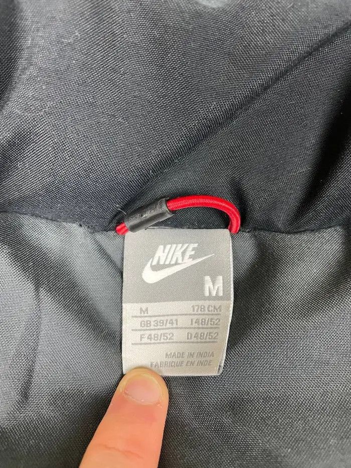 Nike Vintage Nike Big Logo Swoosh 2000s Puffer Jacket Drill Rap Size US M / EU 48-50 / 2 - 9 Thumbnail