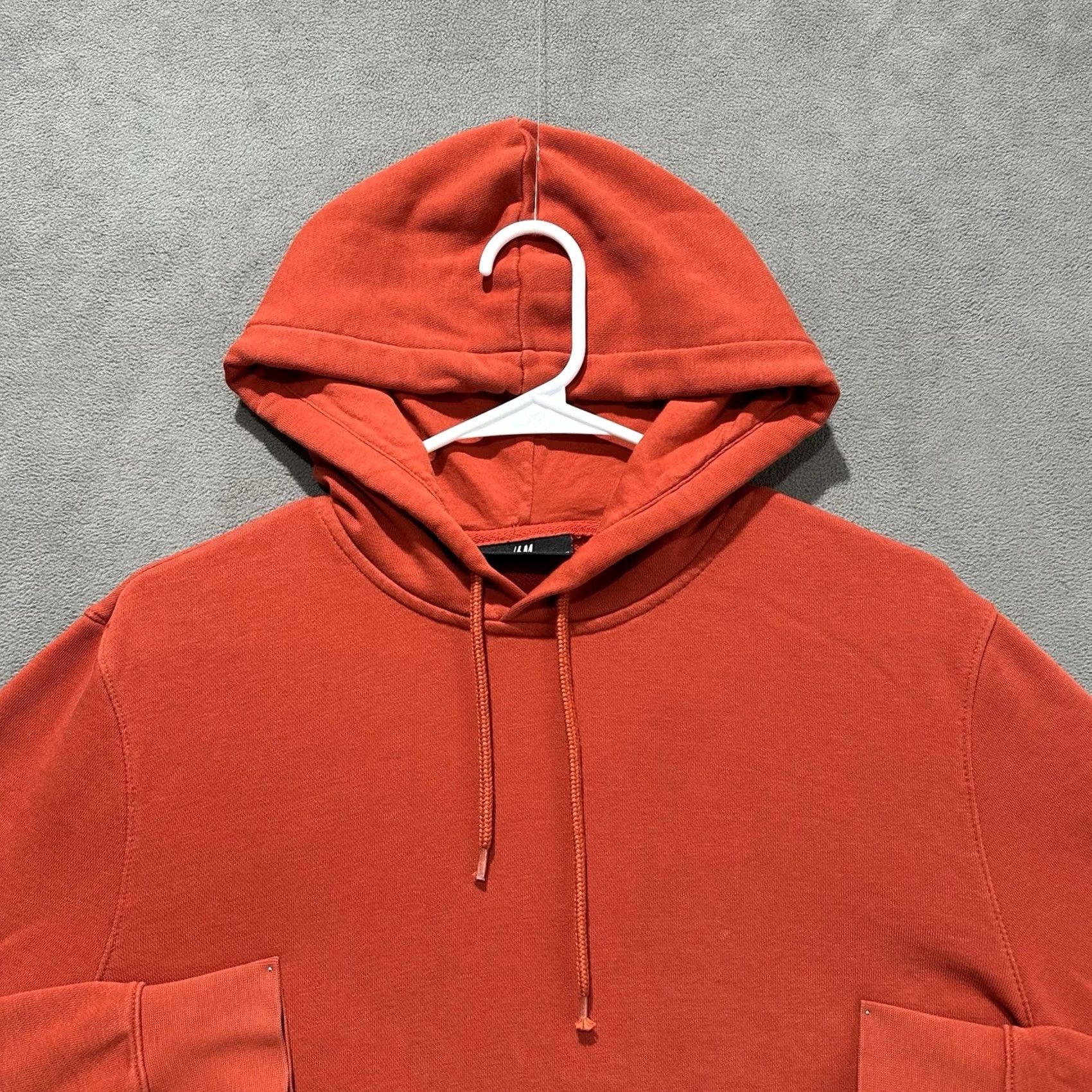 H&M H&M Hoodie Mens M Orange Pullover Hooded Regular Fit Casual Modern Comfort Knit Sweatshirt Size US M / EU 48-50 / 2 - 3 Thumbnail