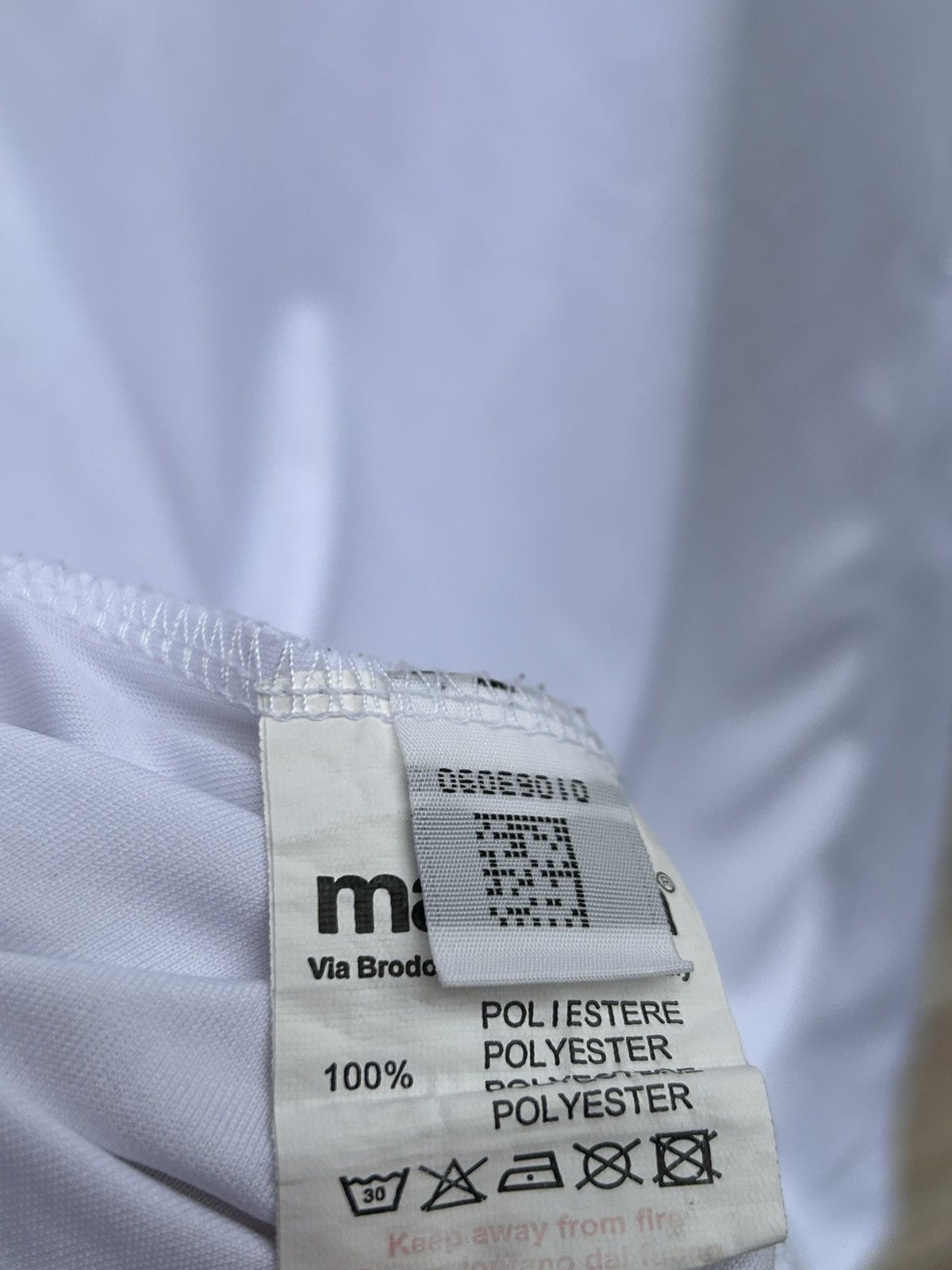 Macron Macron Leeds United FC 2014/15 Home Kit Soccer Jersey Size US XXL / EU 58 / 5 - 11 Thumbnail
