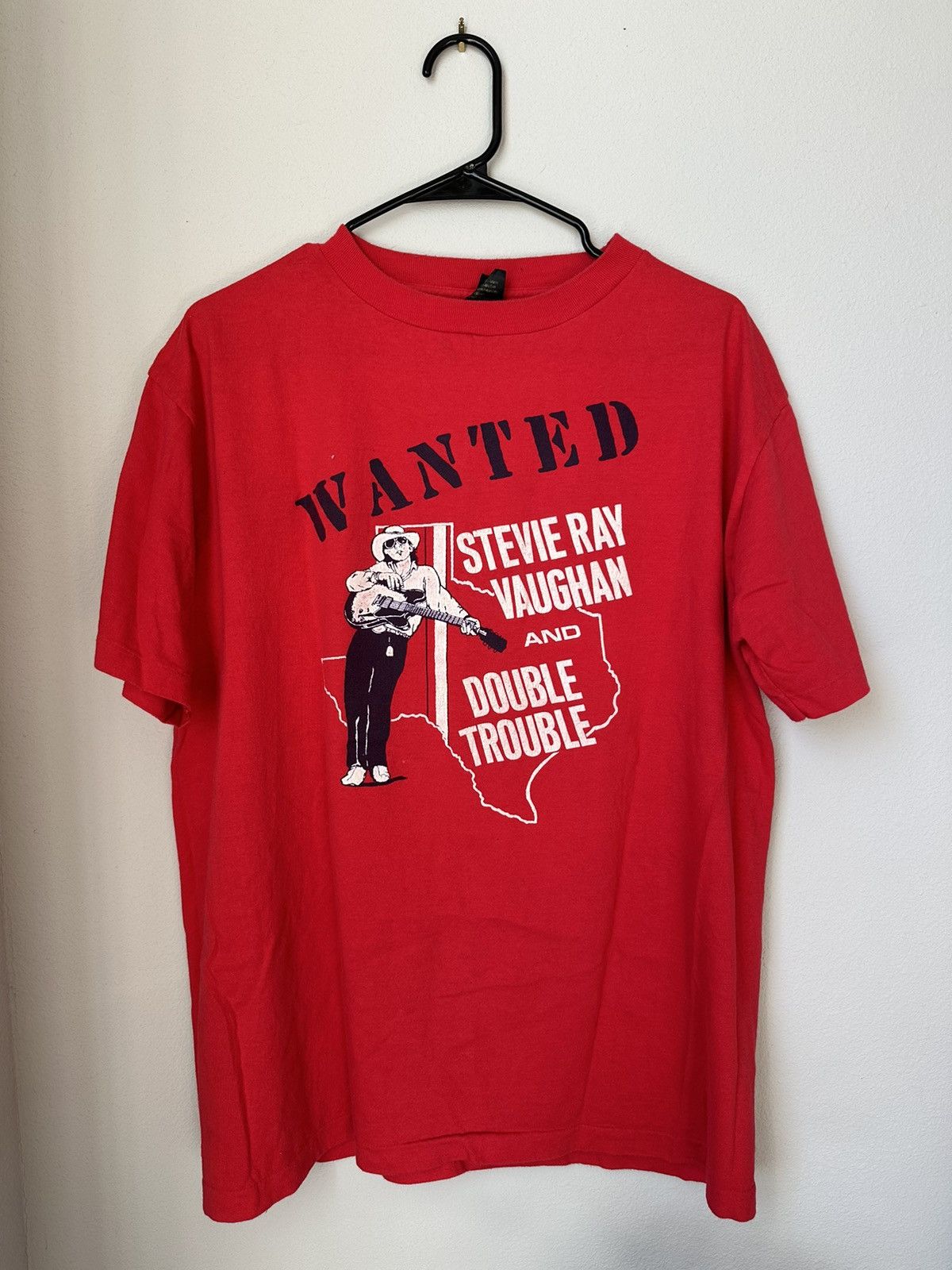 Image of Stevie Ray Vaughan Vintage Wanted Shirt XL in Red, Men's