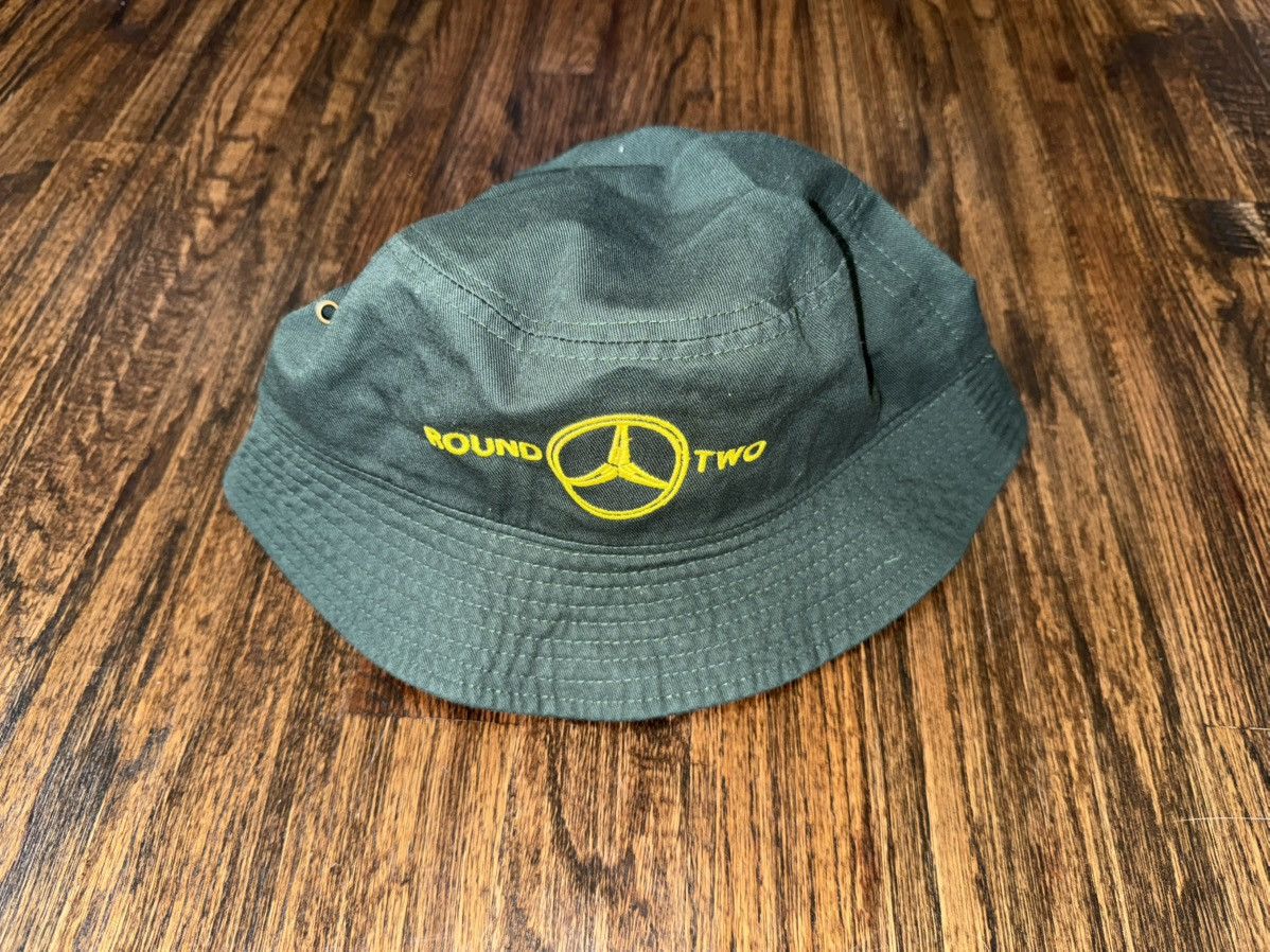 Round Two Mercedes Benz | Grailed