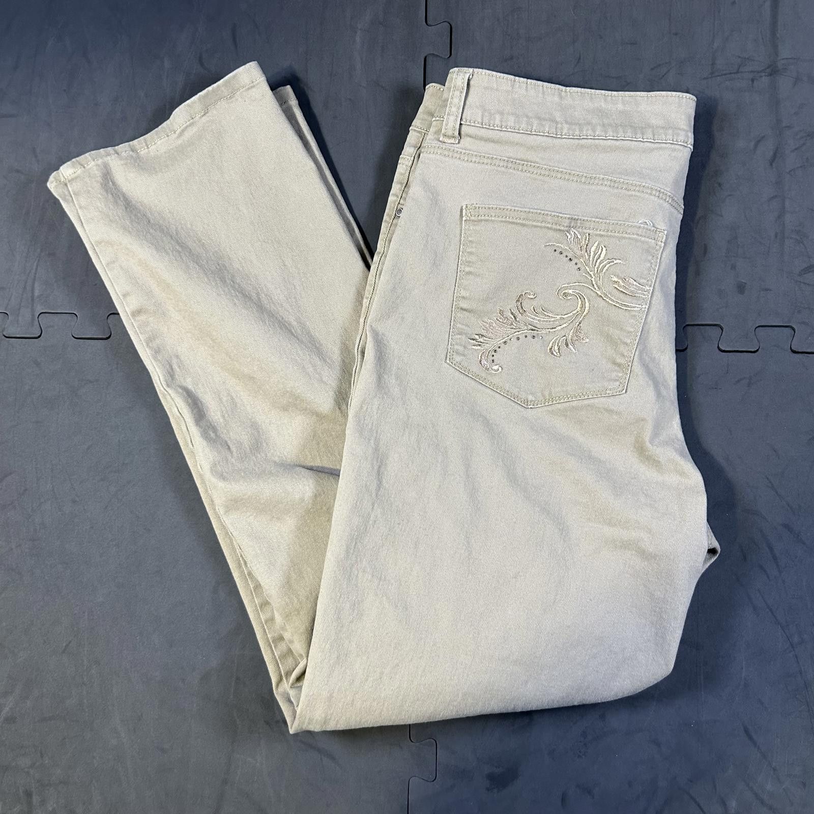 Lee Women's Casual Beige Pants with gold Embroidered Pocket Size 32" / US 10 / IT 46 - 1 Thumbnail