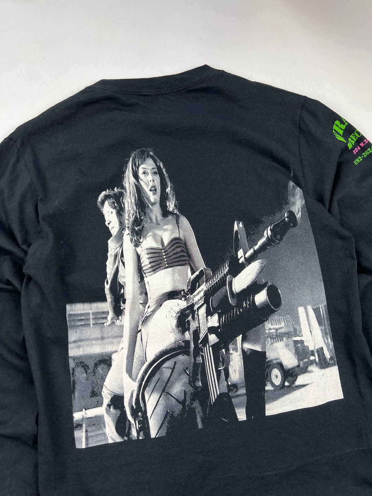 Vintage Planet Terror Tee longsleeve movie sexy girls nude women Size US M / EU 48-50 / 2 - 10 Thumbnail