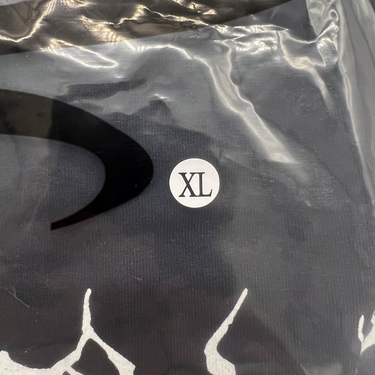 Revenge Revenge Gift Tee Black Size US XL / EU 56 / 4 - 4 Thumbnail