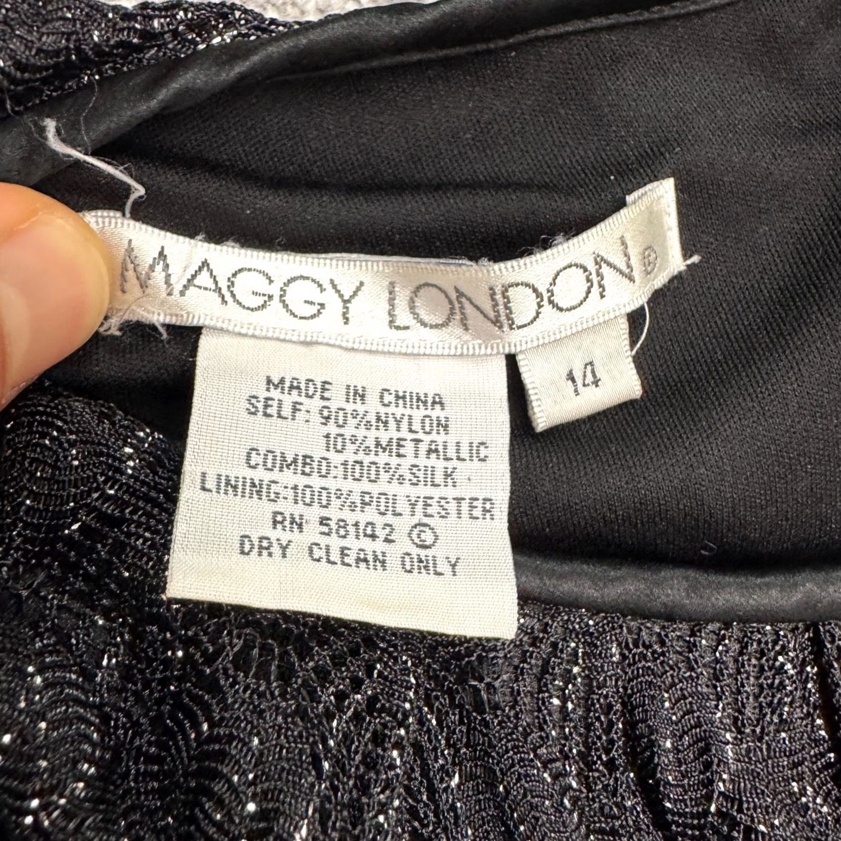 MAGGY LONDON Maggy London Metallic Silk Textured Bubble Midi Dress Women 14 Black Puff Sleeve Dress M/L Shop Fashion Size XL / US 12-14 / IT 48-50 - 5 Thumbnail