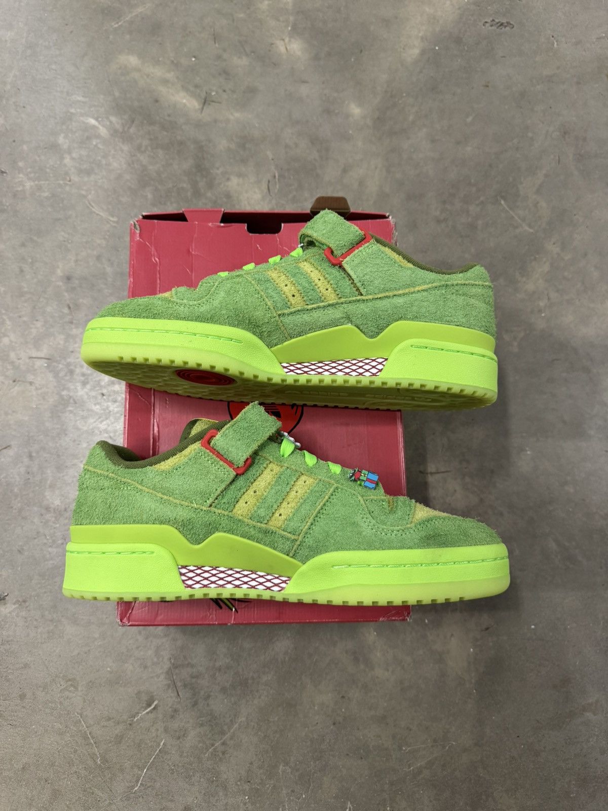 Adidas Adidas x Dr. Seuss Forum Low The Grinch Size 9 Size US 9 / EU 42 - 3 Thumbnail