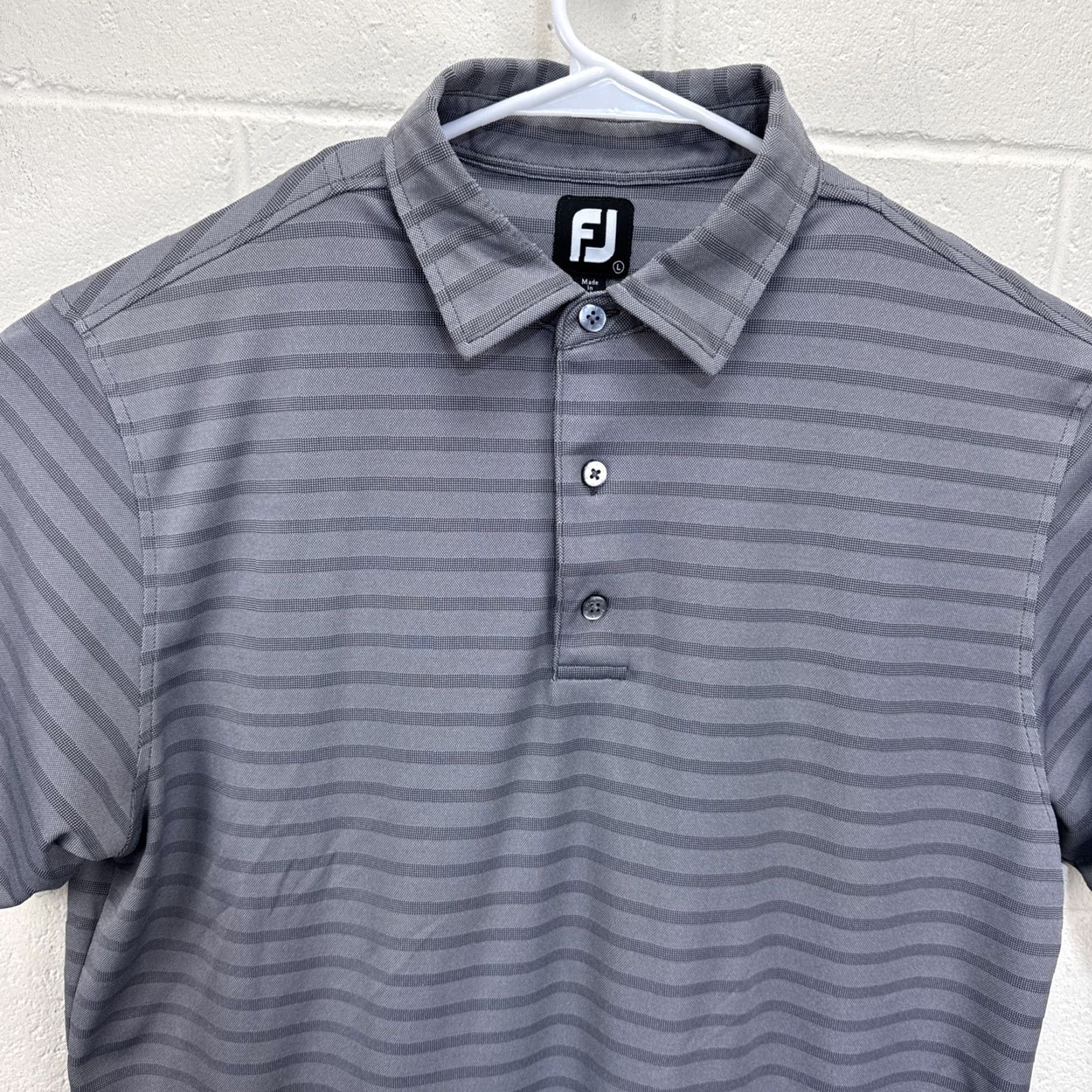 Footjoy FootJoy Gray Striped Short Sleeve Polo Shirt Men’s L Polyester Spandex Breathable Stretch Golf Polo Shirt Casual Activewear Logo Size US L / EU 52-54 / 3 - 6 Thumbnail