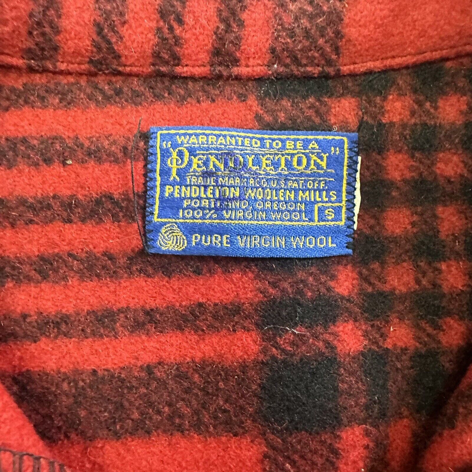 Pendleton × Vintage Vintage Pendleton Buffalo Plaid Wool Hunting Mackinaw Jacket Size US S / EU 44-46 / 1 - 5 Thumbnail